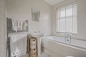 Photo 16- click for photo gallery